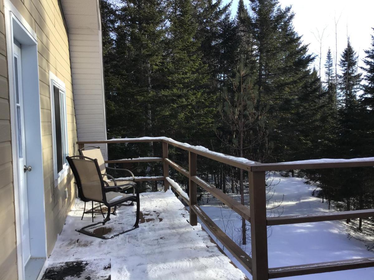 Lodge Nature Laurentides Val-des-Lacs Extérieur photo